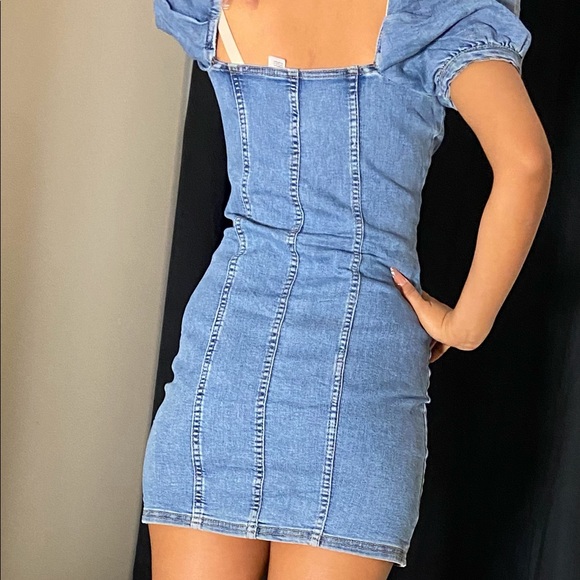 dress - Picture 2 of 5